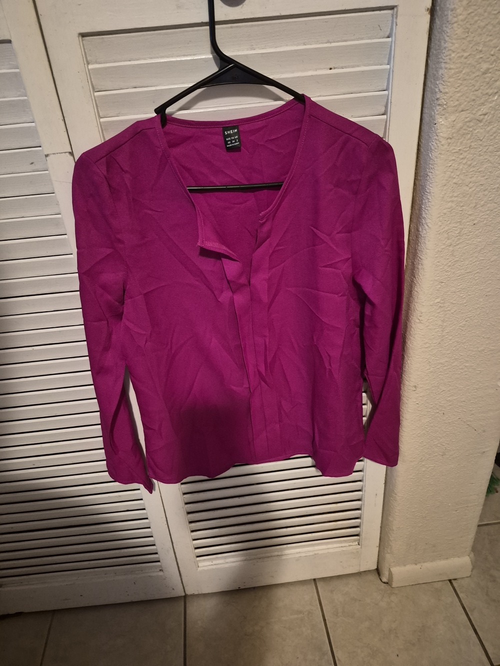 SHEIN Magenta V-Neck Long Sleeve Blouse